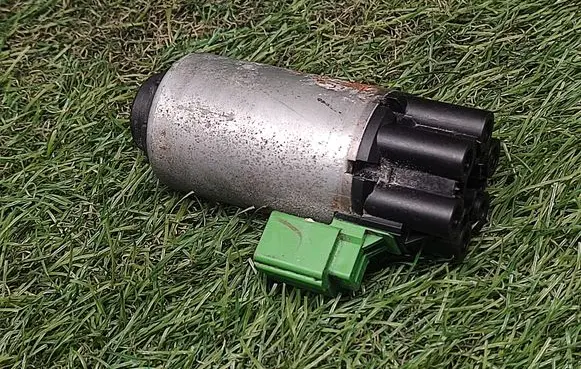 Ford Fusion II Seat adjustment motor RZ55AWA 913017103