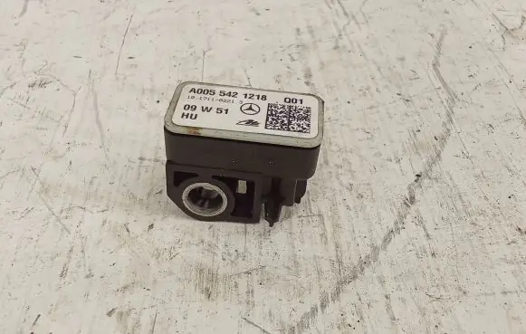 Mercedes-Benz ML W164 Acceleration sensor A0055421218