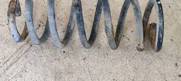 Toyota Avensis T250 Rear coil spring