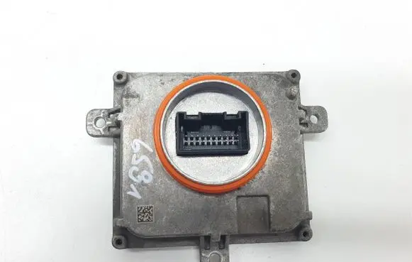 Audi A6 Allroad C7 Voltage converter/converter module 