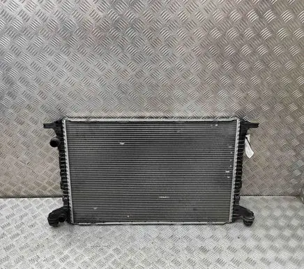 Audi A4 S4 B9 8W Coolant radiator 8W0121251AK