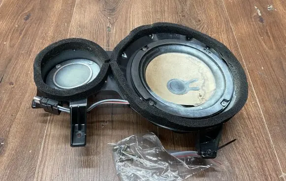 Mercedes-Benz SL AMG R129 Front door speaker A1298202002