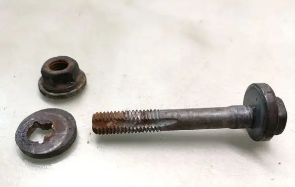 BMW 5 E39 Rear suspension camber bolt 
