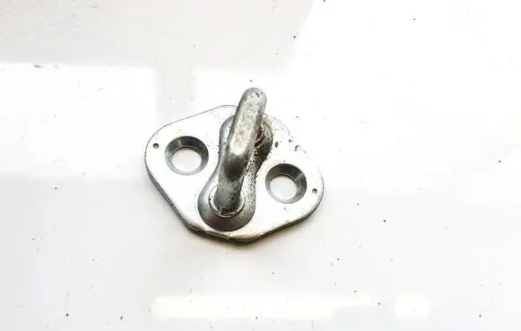 Honda FR-V Rear door lock loop/hook striker 6217