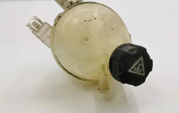 Citroen C4 Cactus Coolant expansion tank/reservoir 9800777280 980077728002