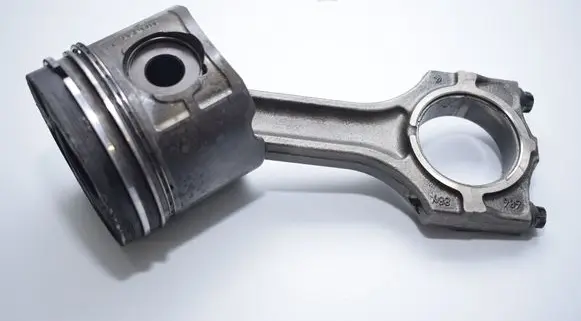 BMW 5 E39 Piston with connecting rod
