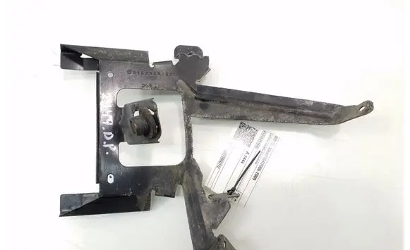 Mercedes-Benz GL X164 Other engine bay part A1645451840