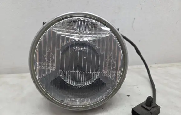 BMW 5 E34 Headlight/headlamp 1305600037 1305306077