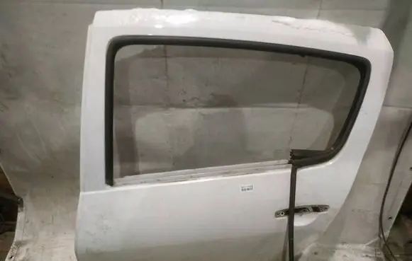 Dacia Sandero Rear door BALTOS