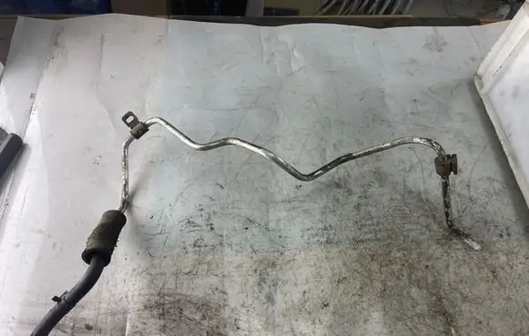 Hyundai Matrix Engine coolant pipe/hose