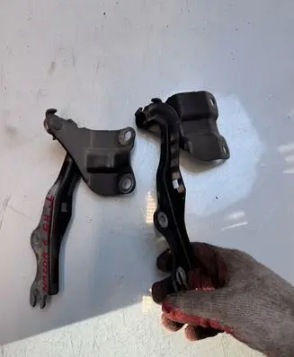 Mazda 6 Engine bonnet/hood hinges 2313122