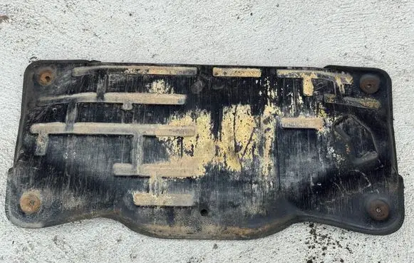 Mercedes-Benz Vito Viano W639 Engine splash shield/under tray A6395200723