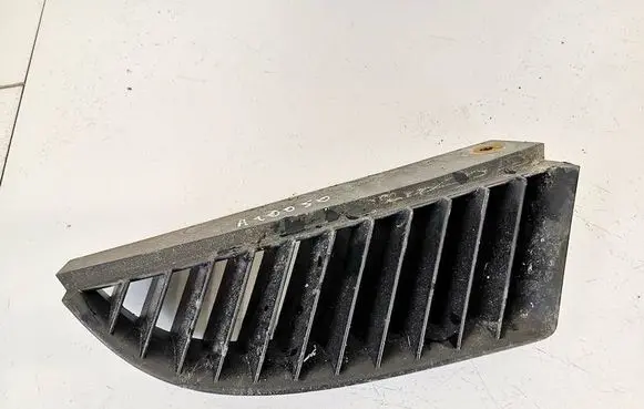 Mitsubishi Colt Front bumper lower grill mn127774