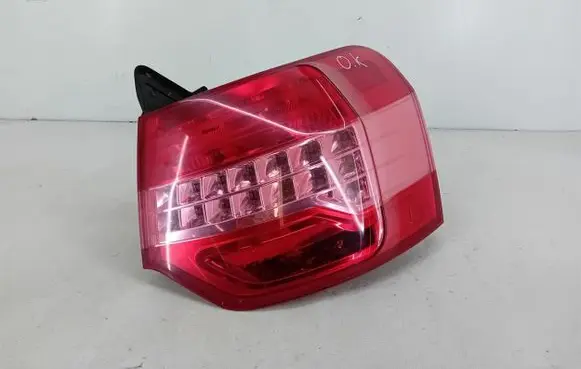 Citroen C5 Rear/tail lights 9681063680-02