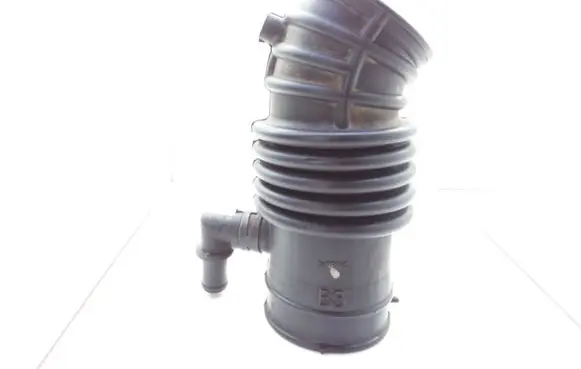 Nissan Almera Tino Air intake hose/pipe