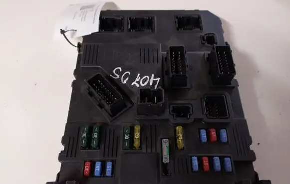 Peugeot 407 Comfort/convenience module 9655708380 S120104700L