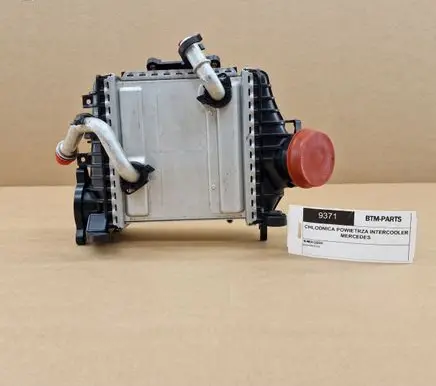 Mercedes-Benz E W213 Intercooler radiator OM654
