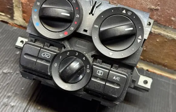 Mercedes-Benz Vito Viano W639 Climate control unit A6399060000 5HB00851216 C9314005