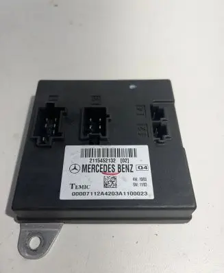 Mercedes-Benz E W211 Comfort/convenience module A2115452132 2115452132