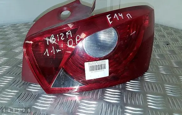 Rear/tail lights