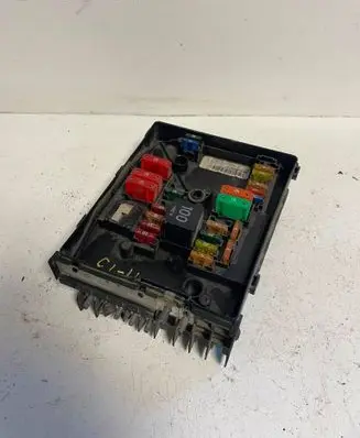 Volkswagen Golf V Fuse module 1K0937125C 1K0937629A 017183073