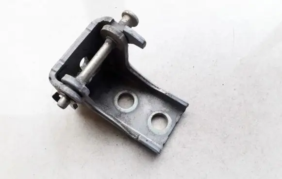 Citroen C5 Front door upper hinge
