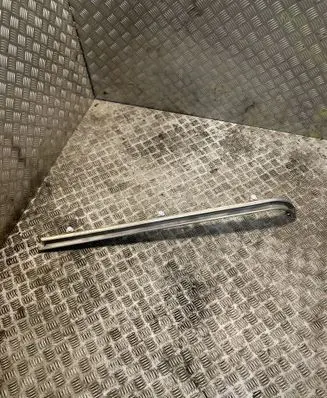Mercedes-Benz Vito Viano W447 Sliding door upper roller guide/hinge 4477662200 A4477662200