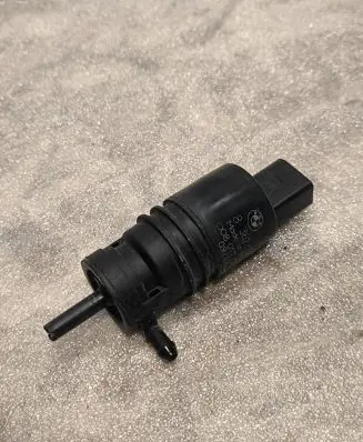 BMW X3 F25 Windscreen/windshield washer pump 8362154