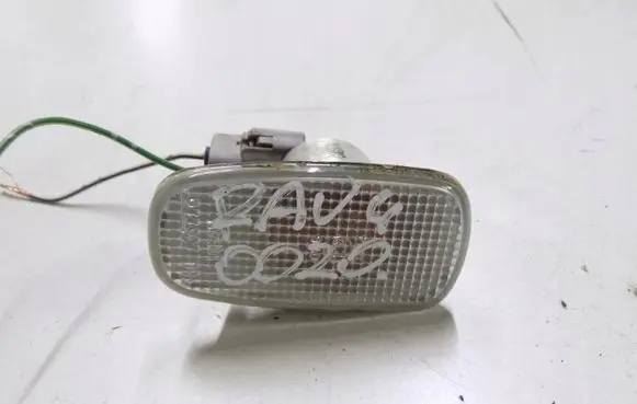 Toyota RAV 4 (XA20) Front indicator light 848gbhfhhyg2150
