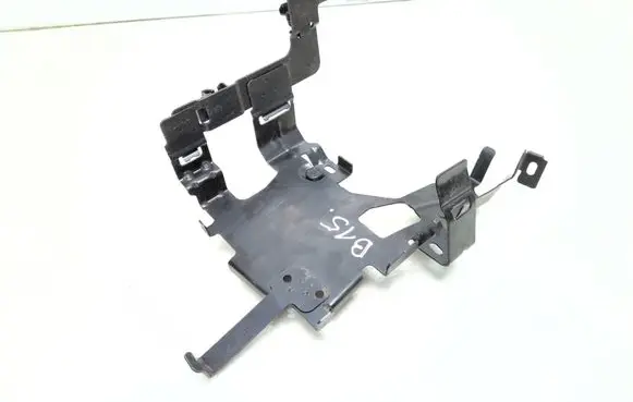 Opel Astra L Other engine bay part 9846379380