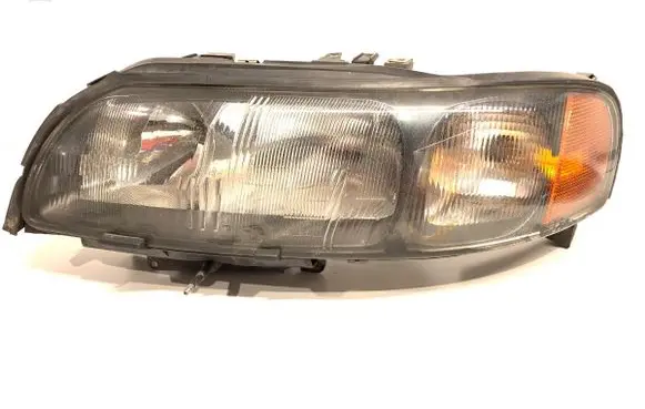 Volvo V70 Headlight/headlamp 8620698