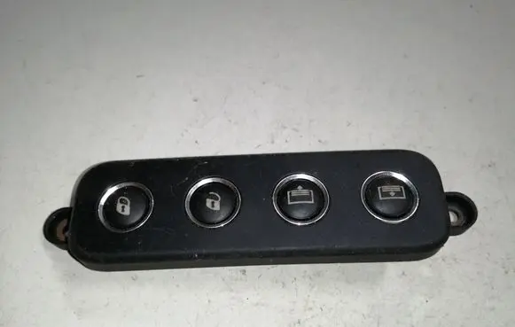 Maserati Quattroporte A set of switches 