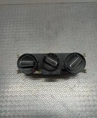 Volkswagen Polo V 6R Climate control unit 6R0820045J U5383003 901514510001