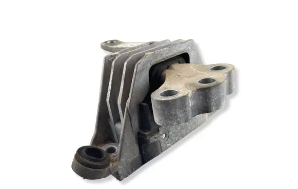 Opel Insignia A Engine mount bracket 13227717