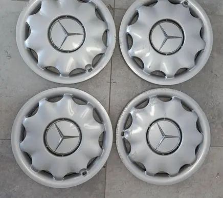 Mercedes-Benz A W168 R15 wheel hub/cap/trim A1684010424 A1684000425