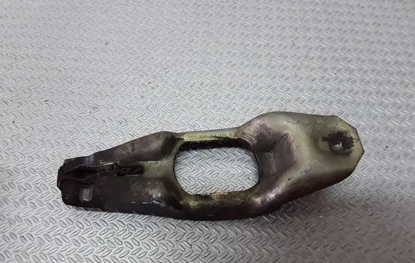 Volkswagen PASSAT B5 Clutch release arm fork 012141719B
