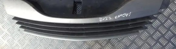 Renault Laguna II Front grill 8200012581