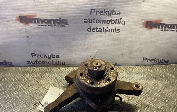 Iveco Daily 30.8 - 9 Front wheel hub