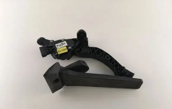 Hyundai i30 Accelerator throttle pedal 327003XXXX KL1424