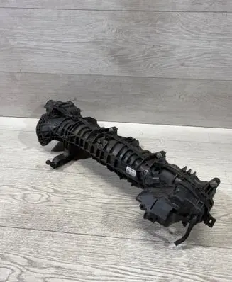 BMW 5 F10 F11 Intake manifold 7811909 8570791