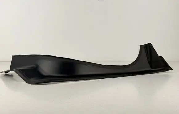 BMW 5 G30 G31 G38 Tailgate trim 51497400596 15054410