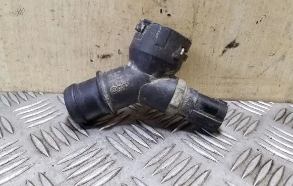 Volkswagen Caddy Engine coolant pipe/hose 1K0122291N