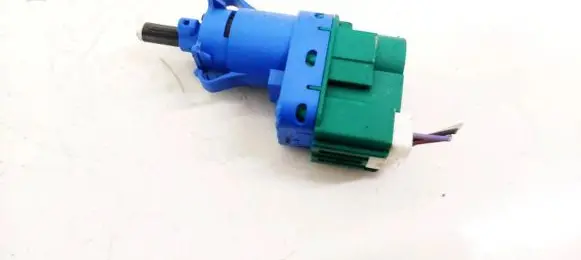 Brake pedal sensor switch