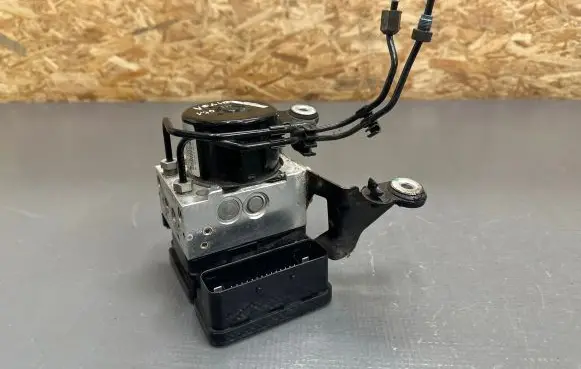Volvo V70 ABS Pump 7G9N2C405AC P31261142 10021201514