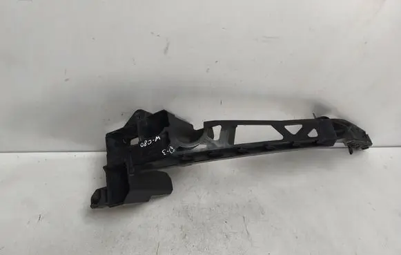 Audi Q3 8U Headlight/headlamp mounting bracket 8U0805608A