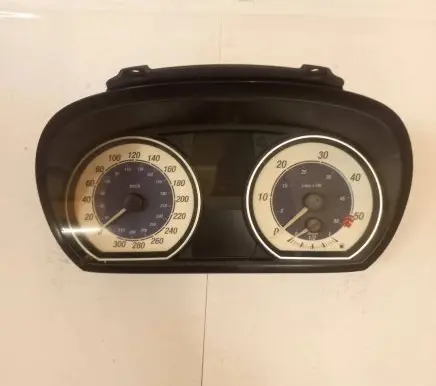 BMW 1 E81 E87 Speedometer (instrument cluster) 6947136 102495213 150033961