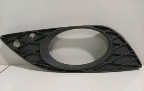 Mercedes-Benz R W251 Front bumper lower grill A2518850623