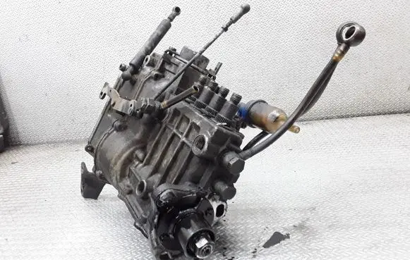 Mercedes-Benz 200 300 W123 Fuel injection high pressure pump 0400074988 6150705301