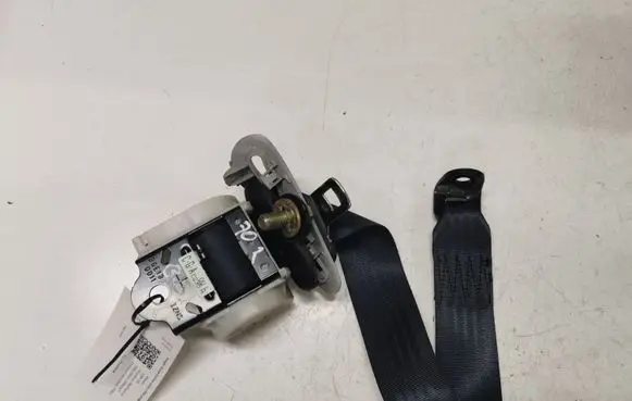 Mazda 5 Third row seat belt C235A