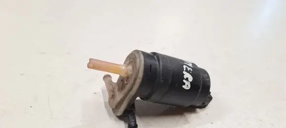 Nissan Primera Windscreen/windshield washer pump 20859393 20859